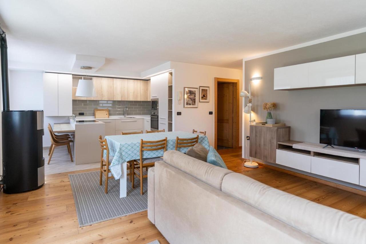 카발레즈 Casa Beba - Agenzia Dolomiti Affitti 아파트 외부 사진